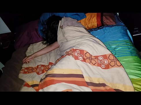❤️ Stiefseun berispe sy jong stiefma terwyl sy slaap. ❤️ Russiese pornografie by ons af.oldsex.ru ﹏